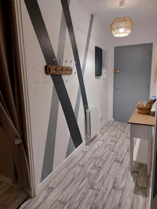 Appart Hyper Centre- Parking Apartment Vierzon Exterior photo